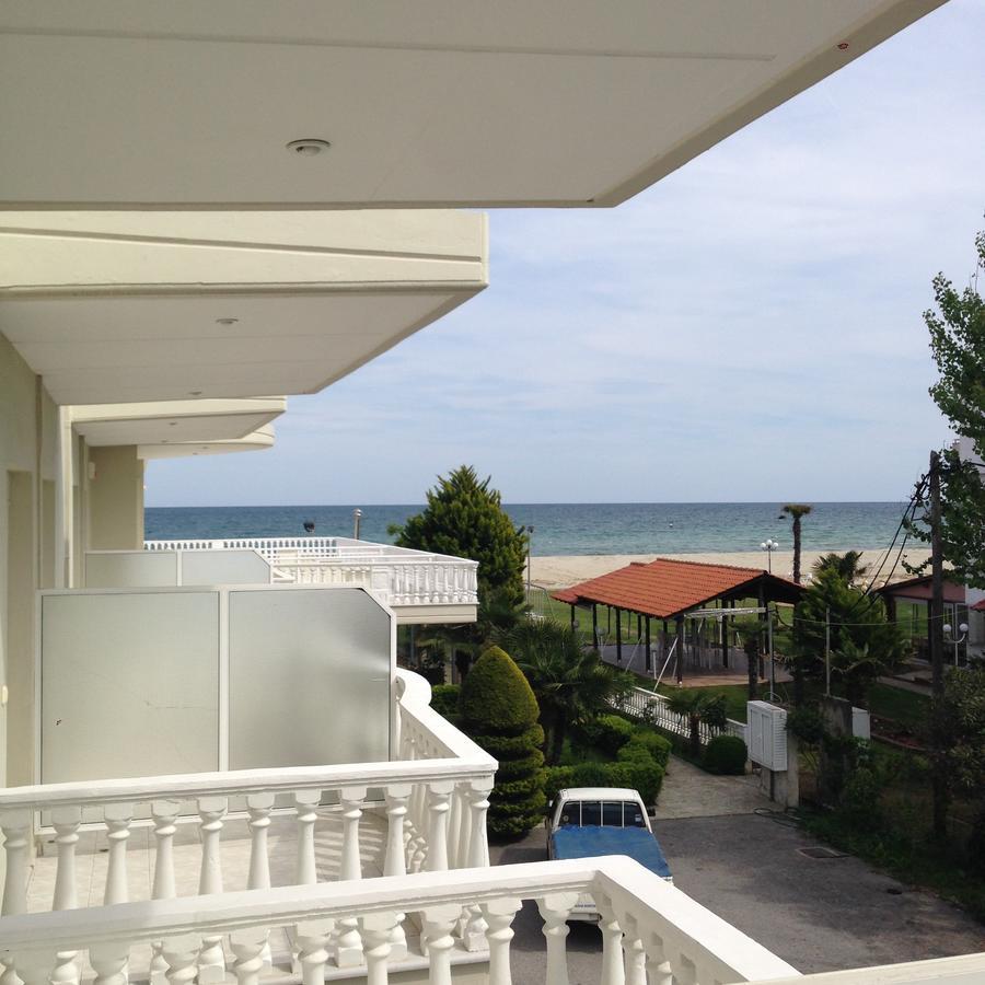 Hotel Akrogiali Korinós Extérieur photo