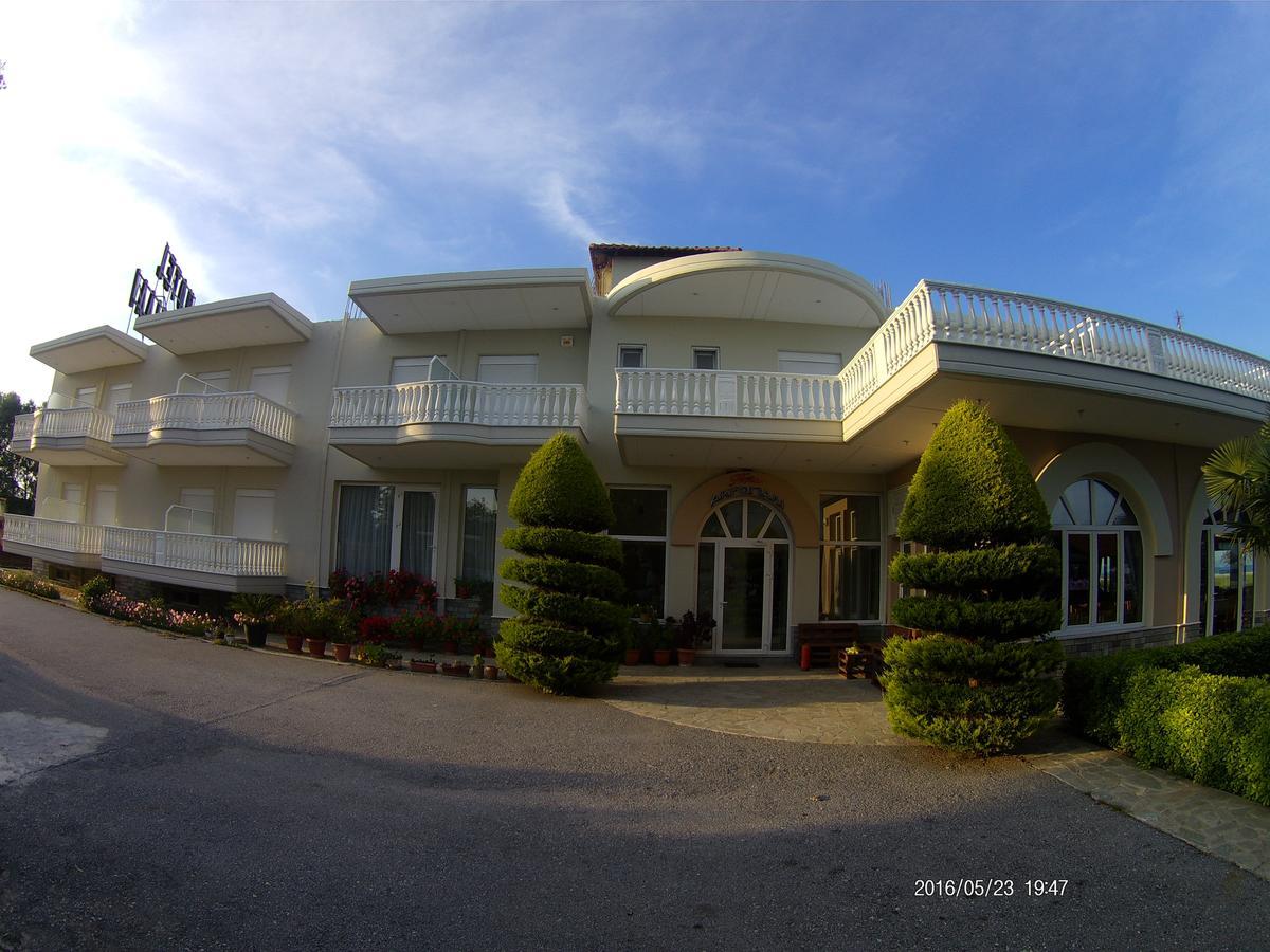 Hotel Akrogiali Korinós Extérieur photo