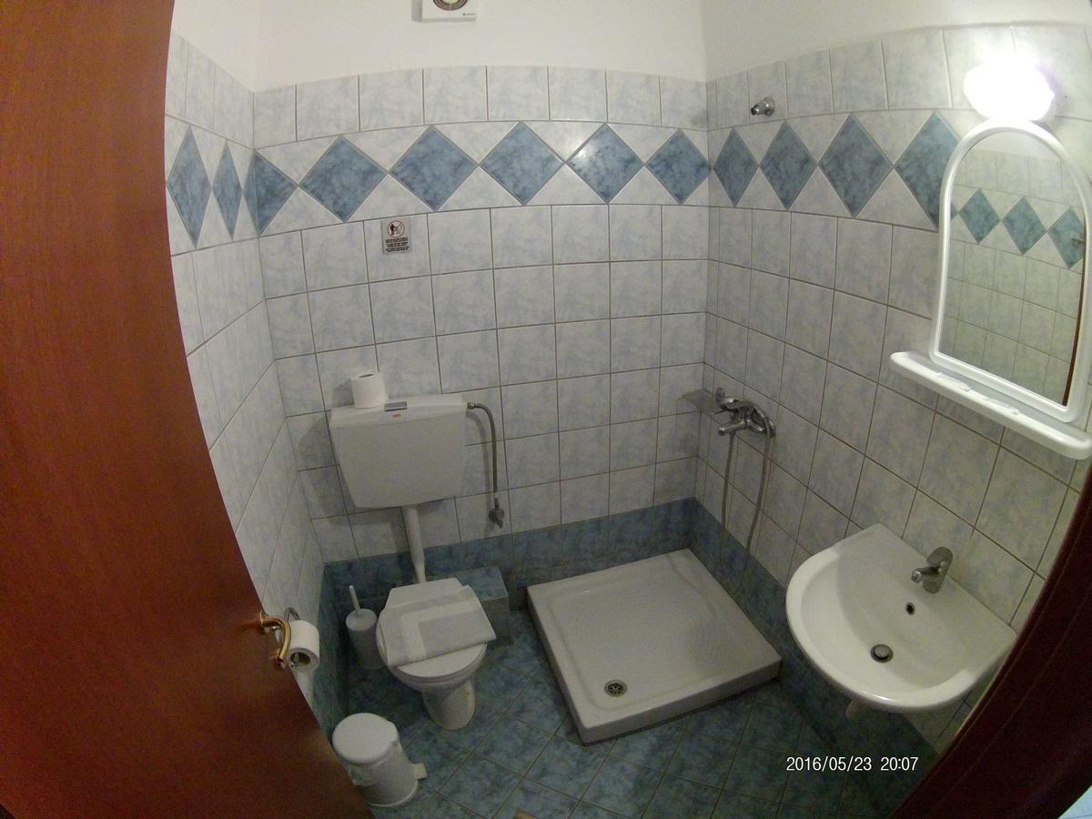 Hotel Akrogiali Korinós Extérieur photo