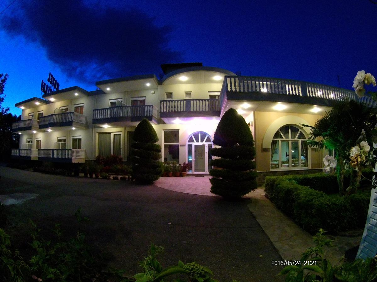 Hotel Akrogiali Korinós Extérieur photo