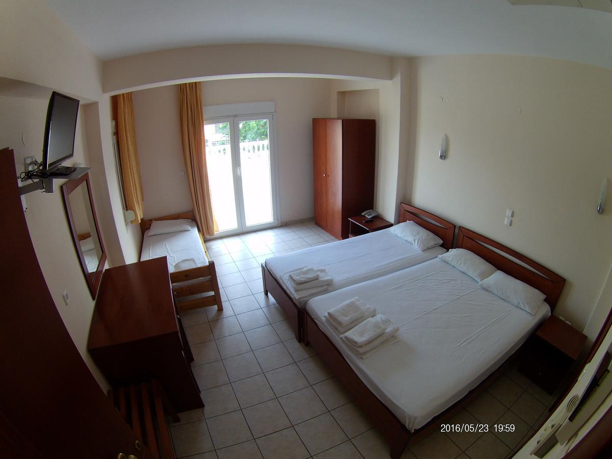 Hotel Akrogiali Korinós Extérieur photo