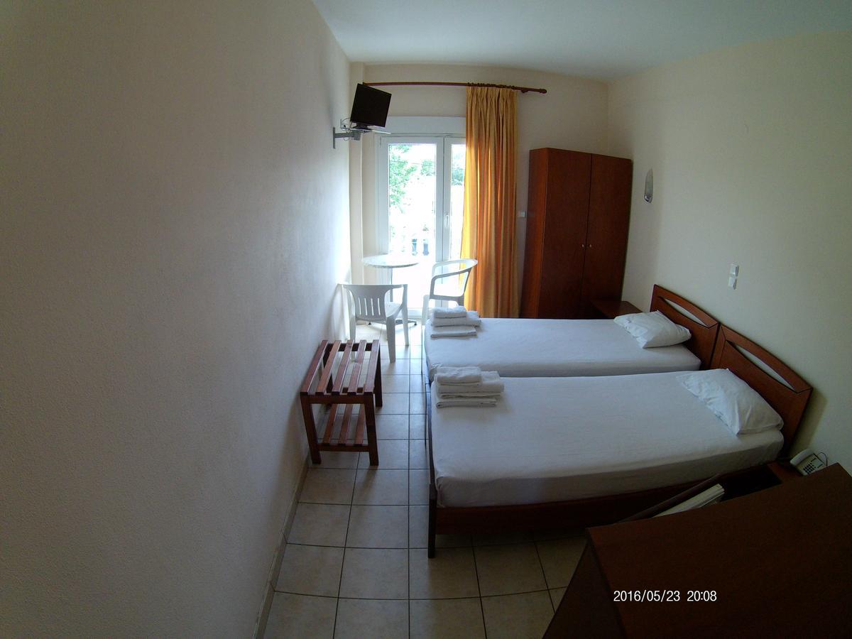 Hotel Akrogiali Korinós Extérieur photo
