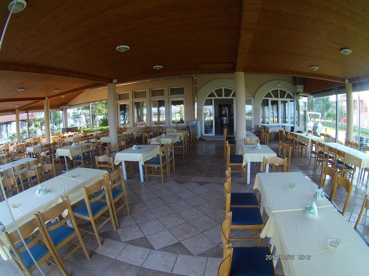 Hotel Akrogiali Korinós Extérieur photo